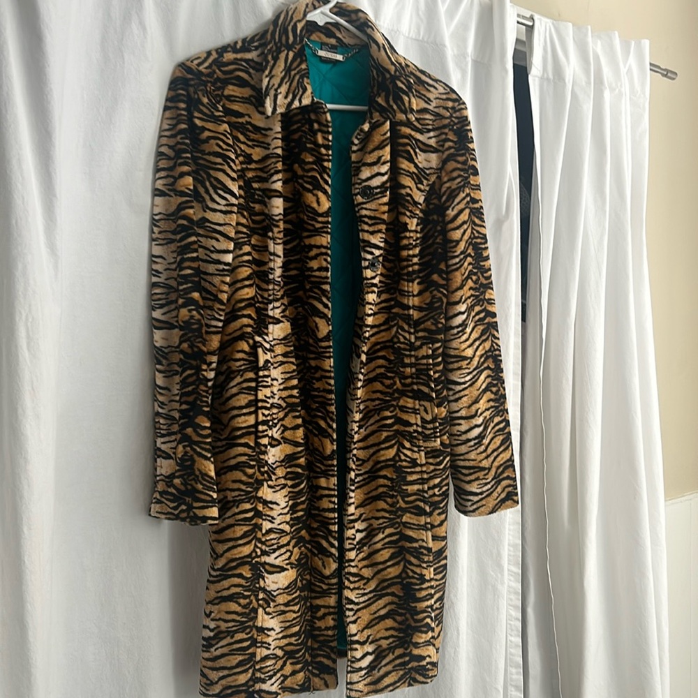 Guess coat
